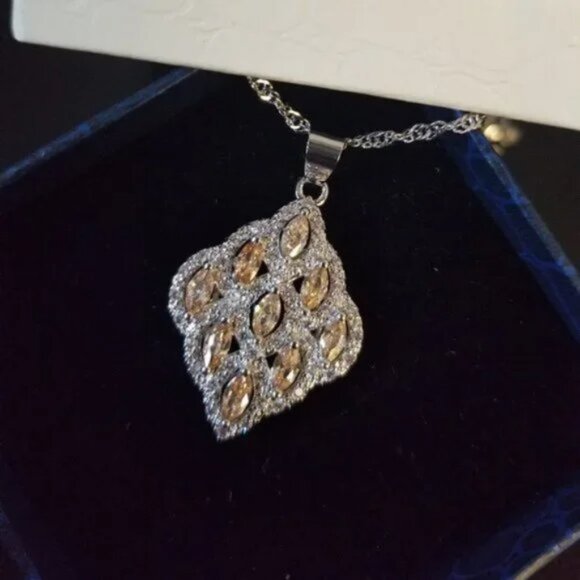 Swarovski Emelents Marquise Yellow stone  925  Women's Necklace - Picture 2 of 8